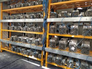 Read more about the article مبارزه با ماینرهای غیرمجاز در ماهشهر: کشف ۷۵ دستگاه رمزارز و لزوم همکاری شهروندان