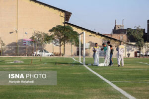Read more about the article زمین چمن ورزشگاه چمران ساوه در آستانه بهره‌برداری؛ گامی مهم در ارتقای ورزش منطقه
