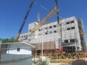 Read more about the article بیمارستان ۱۵۰ تختخوابی رزن: پروژه هفت‌ساله جان دوباره گرفت