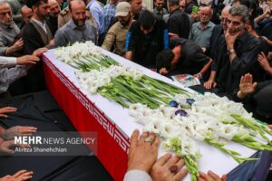 Read more about the article مراسم باشکوه تشییع پیکر شهید محمد ضیا در پاکدشت برگزار شد