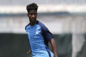 Read more about the article ابهام در بازگشت اندونگ؛ استقلال همچنان منتظر هافبک گابنی