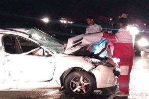 Read more about the article تصادف خونین در جاده زرند-سیریز: دو کشته و دو مجروح در برخورد مینی‌بوس و پژو پارس