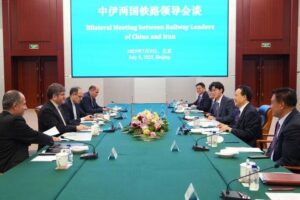 Read more about the article افزایش ارتباط ریلی کانتینری میان ایران و چین با توسعه همکاری‌های دوجانبه