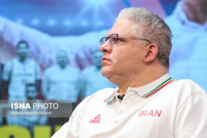 Read more about the article سرمربی تیم ملی بسکتبال ایران پس از بستری شدن به دلیل تنگی نفس از بیمارستان مرخص شد