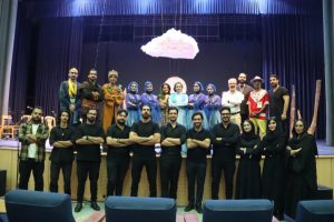 Read more about the article تئاتر ورامین با نمایش شبی که باد در شاخ‌هایم پیچید در جشنواره ملی اقتباس افتخار آفرید