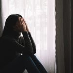 چرا زنان بیشتر در معرض افسردگی فصلی هستند؟