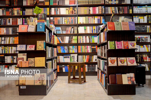Read more about the article کتابخانه‌های زنجان با طرح اهدای کتاب‌های بلااستفاده غنی‌تر می‌شوند