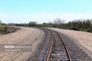 ۲ قطعه از طرح راه آهن ایلام در حال اجرایی شدن است